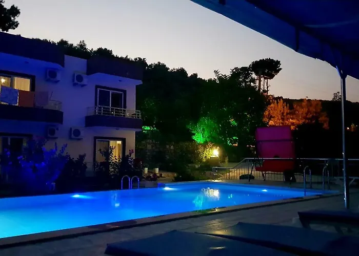 Rose Pension